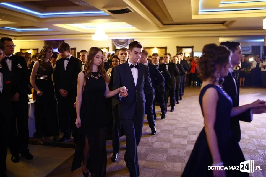 Podróż w czasie. Studniówka Kopernika 2015 (zdjęcia, wideo)