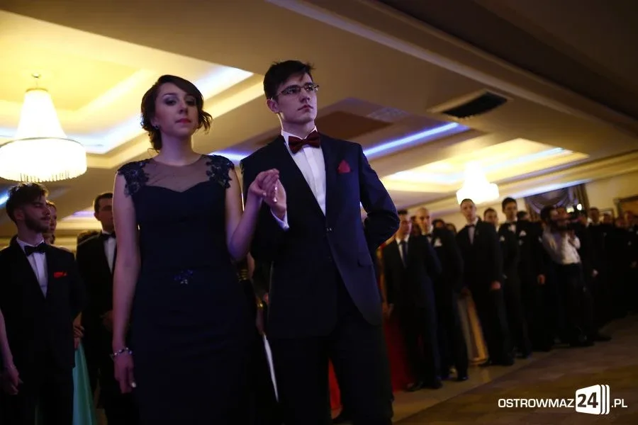 Podróż w czasie. Studniówka Kopernika 2015 (zdjęcia, wideo)