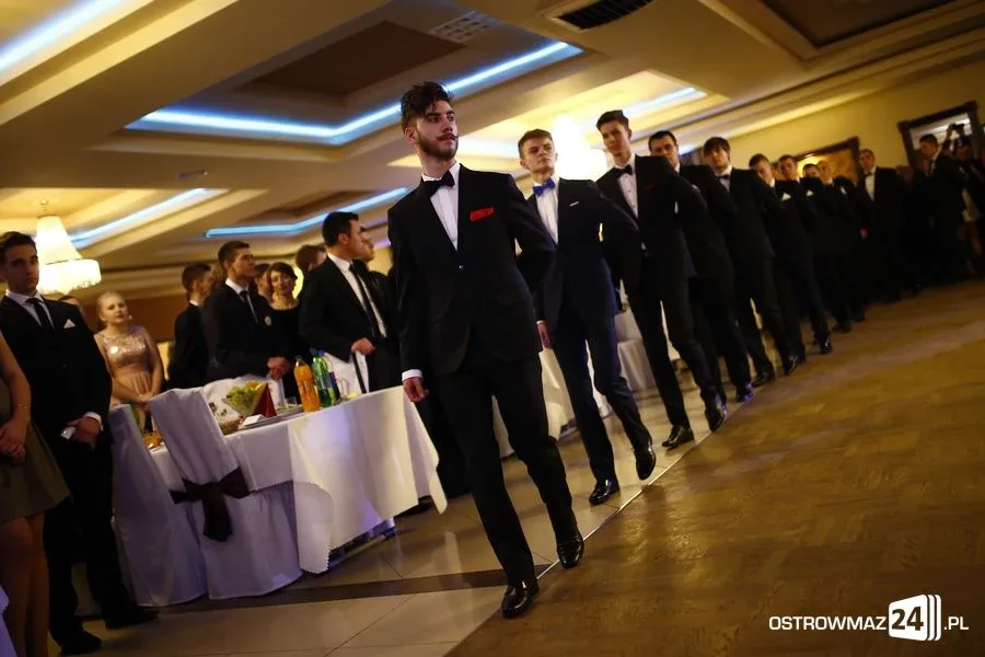 Podróż w czasie. Studniówka Kopernika 2015 (zdjęcia, wideo)