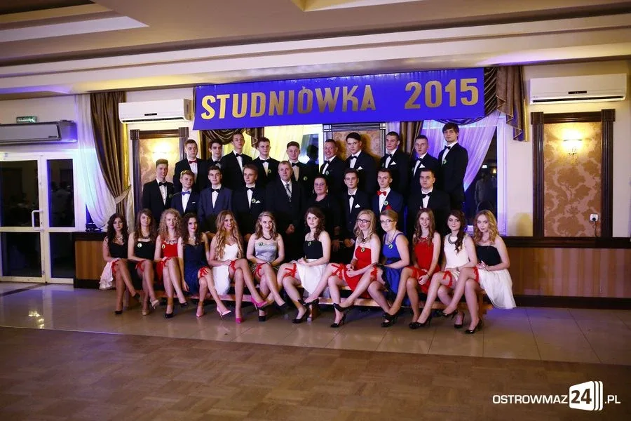 Podróż w czasie. Studniówka Kopernika 2015 (zdjęcia, wideo)