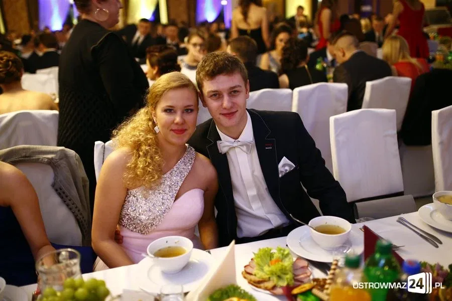 Podróż w czasie. Studniówka Kopernika 2015 (zdjęcia, wideo)