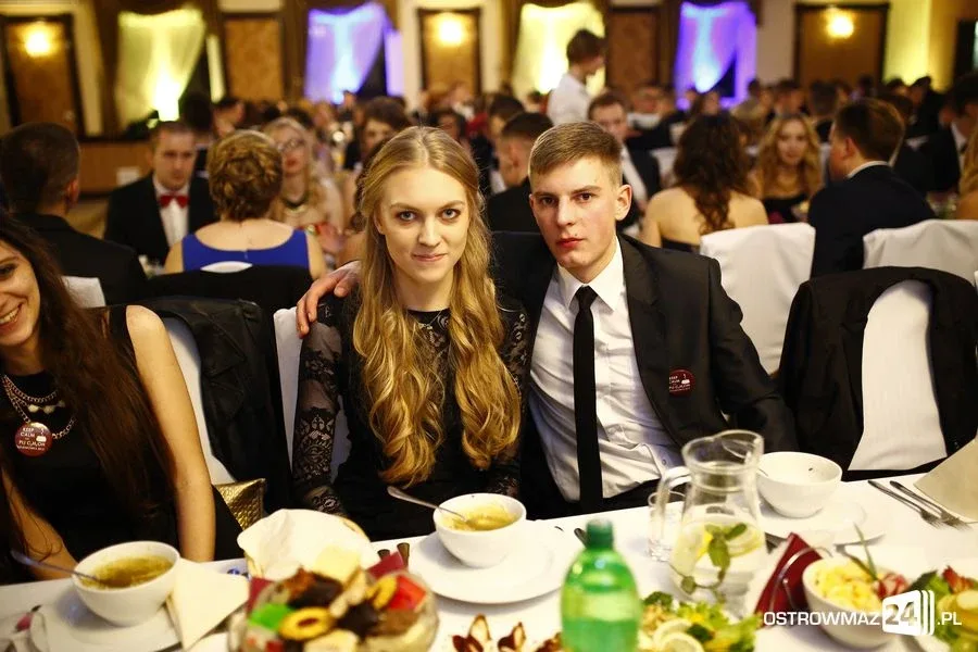 Podróż w czasie. Studniówka Kopernika 2015 (zdjęcia, wideo)