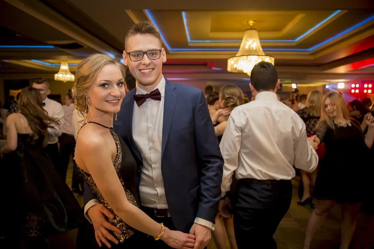 Studniówka LO im. Kopernika (zdjęcia, wideo)