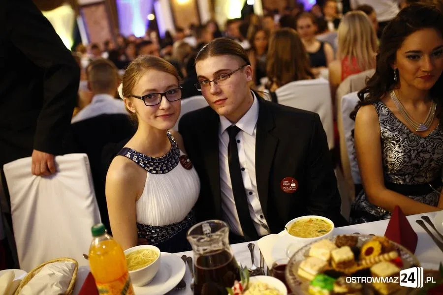 Podróż w czasie. Studniówka Kopernika 2015 (zdjęcia, wideo)