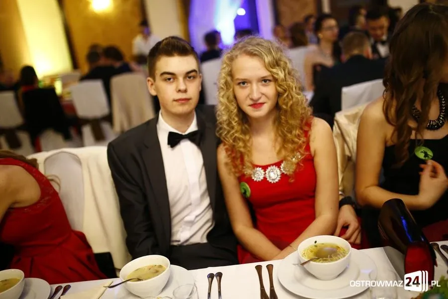 Podróż w czasie. Studniówka Kopernika 2015 (zdjęcia, wideo)