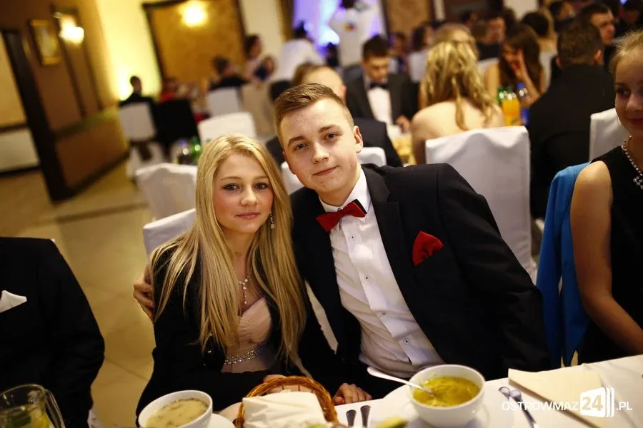 Podróż w czasie. Studniówka Kopernika 2015 (zdjęcia, wideo)
