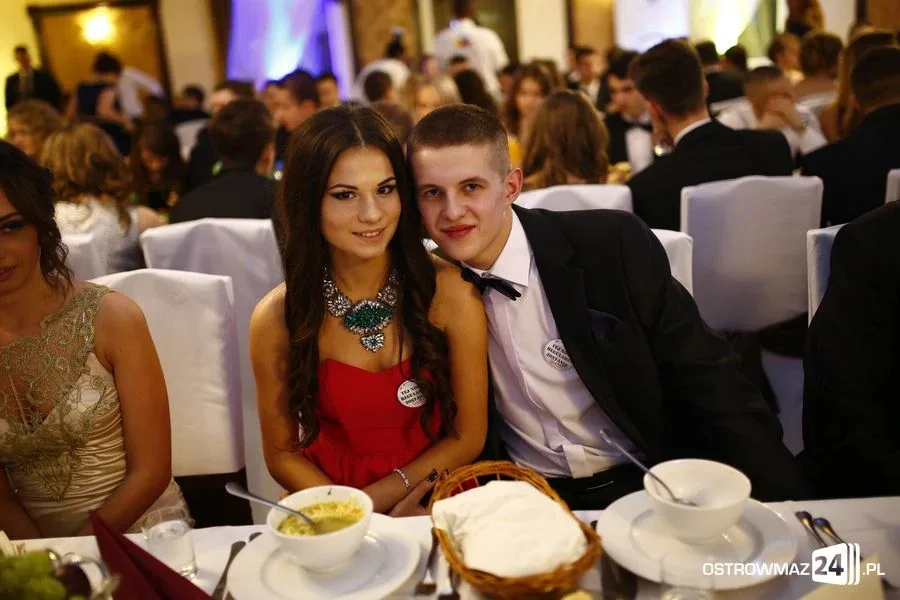 Podróż w czasie. Studniówka Kopernika 2015 (zdjęcia, wideo)