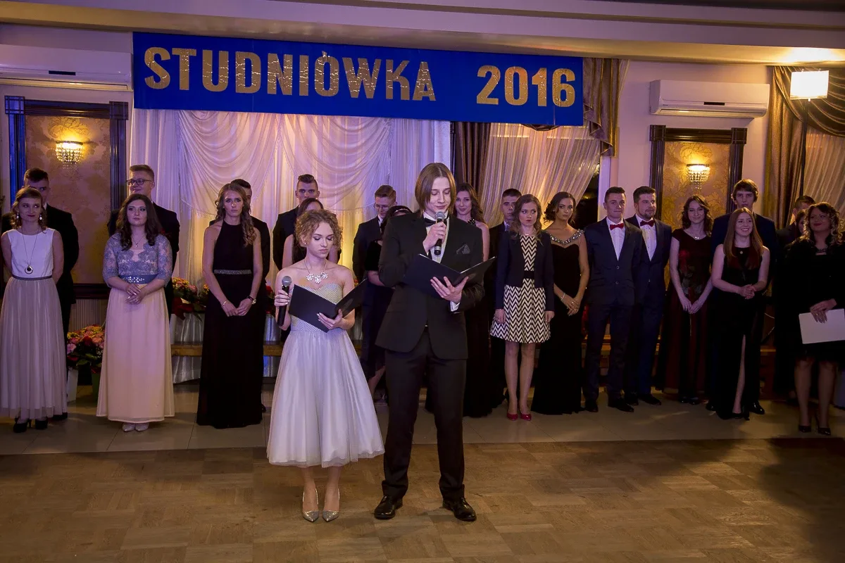Studniówka LO im. Kopernika (zdjęcia, wideo)