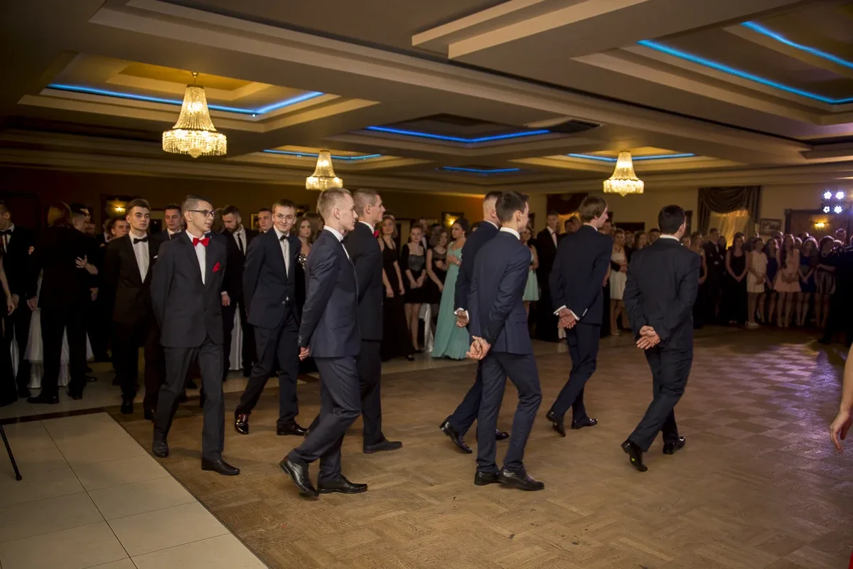 Studniówka LO im. Kopernika (zdjęcia, wideo)