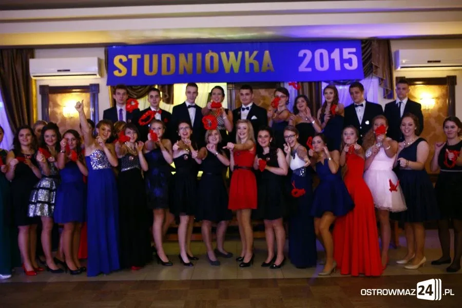 Podróż w czasie. Studniówka Kopernika 2015 (zdjęcia, wideo)