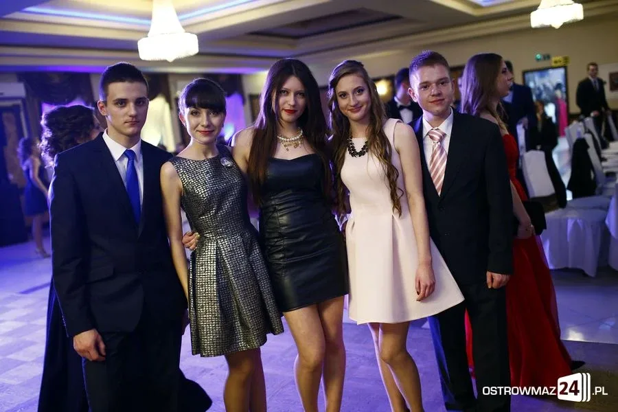 Podróż w czasie. Studniówka Kopernika 2015 (zdjęcia, wideo)