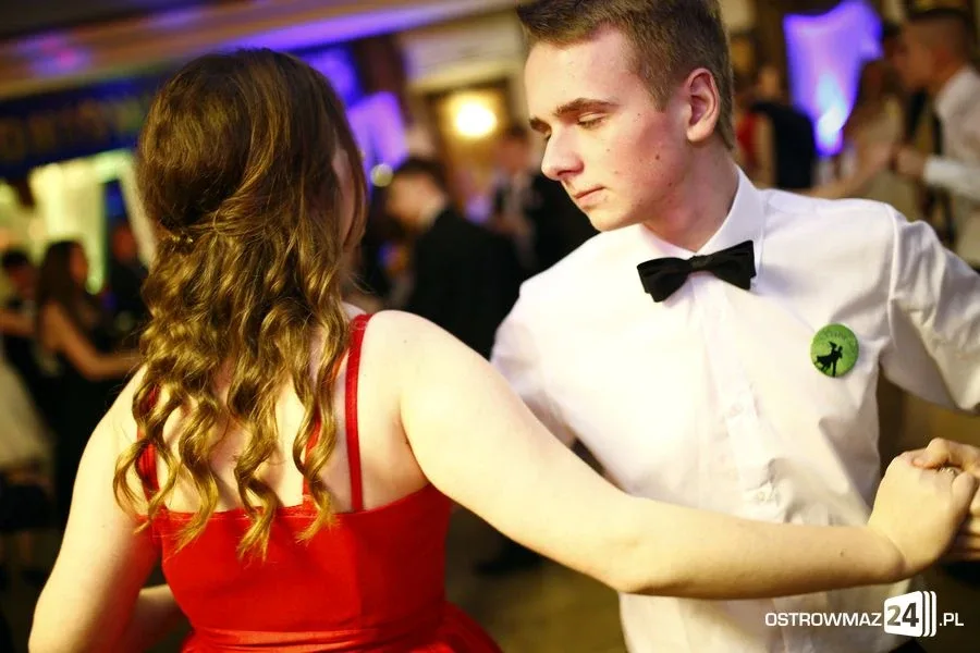 Podróż w czasie. Studniówka Kopernika 2015 (zdjęcia, wideo)