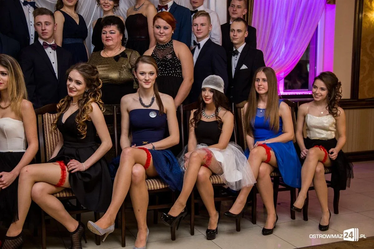 Studniówka ostrowskiego Rubinka (zdjęcia, wideo)