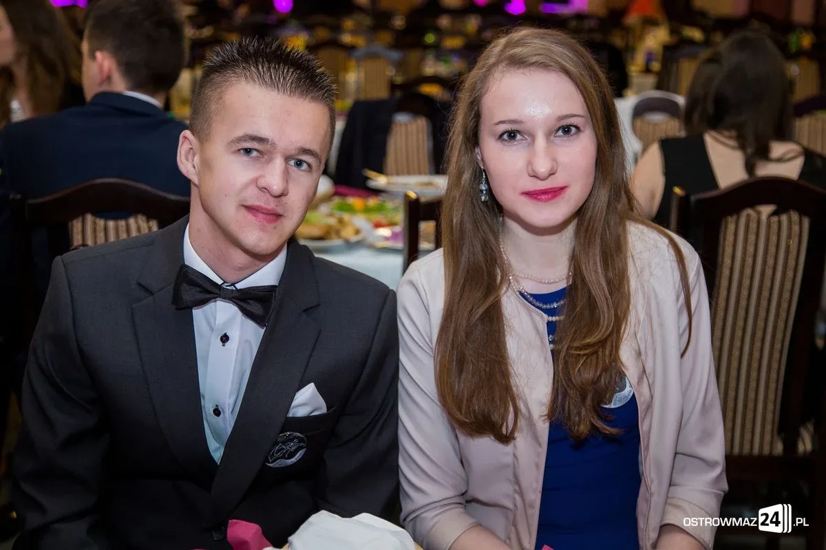 Studniówka ostrowskiego Rubinka (zdjęcia, wideo)