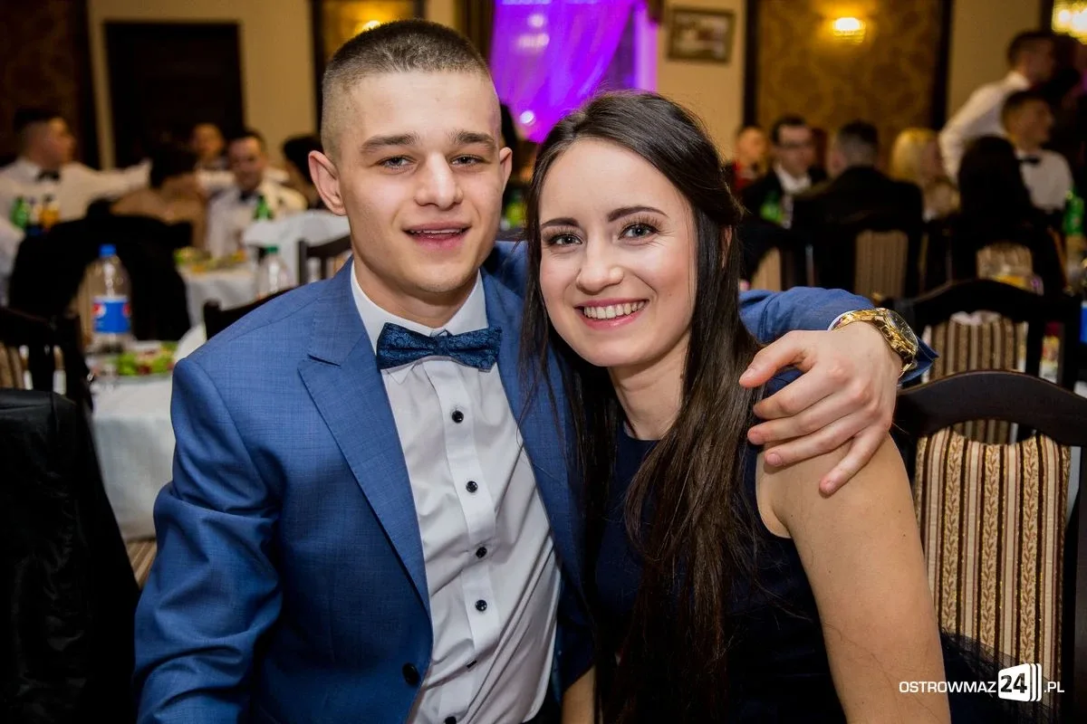 Studniówka ostrowskiego Rubinka (zdjęcia, wideo)