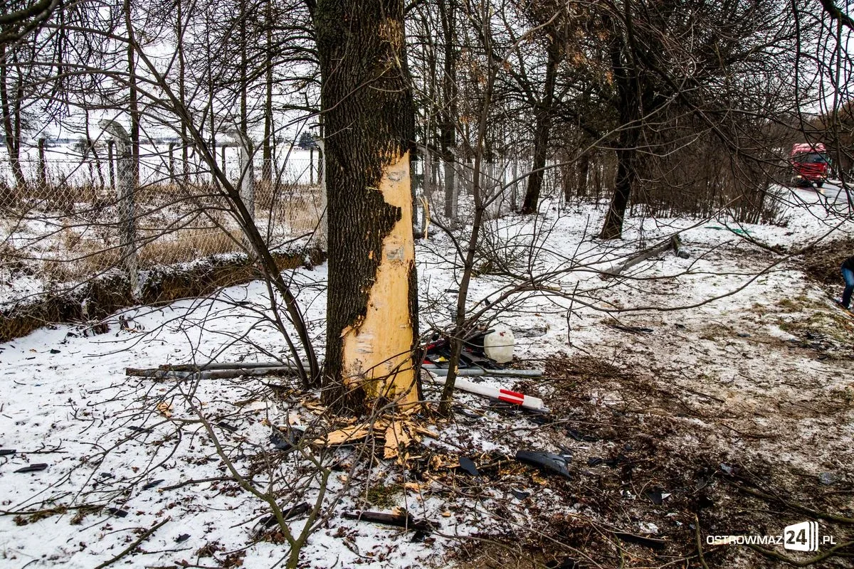 Cysterna wypadła z drogi (zdjęcia)