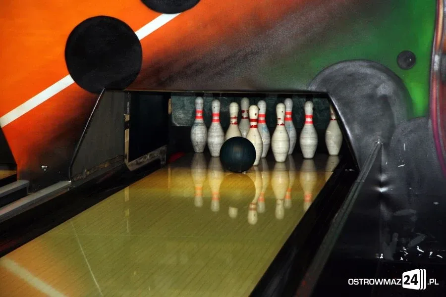 Liga bowlingowa: porażka lidera (zdjęcia)