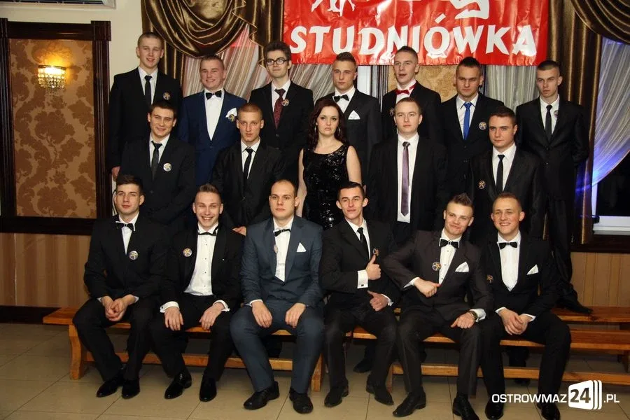 Podróż w czasie. Studniówka Rubinka i ZS CKR (zdjęcia)