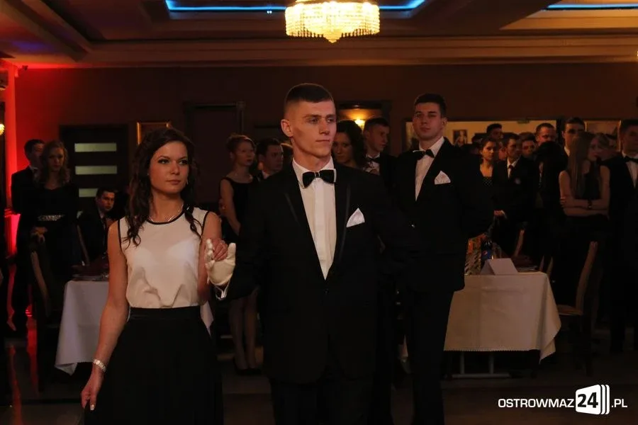 Podróż w czasie. Studniówka Rubinka i ZS CKR (zdjęcia)