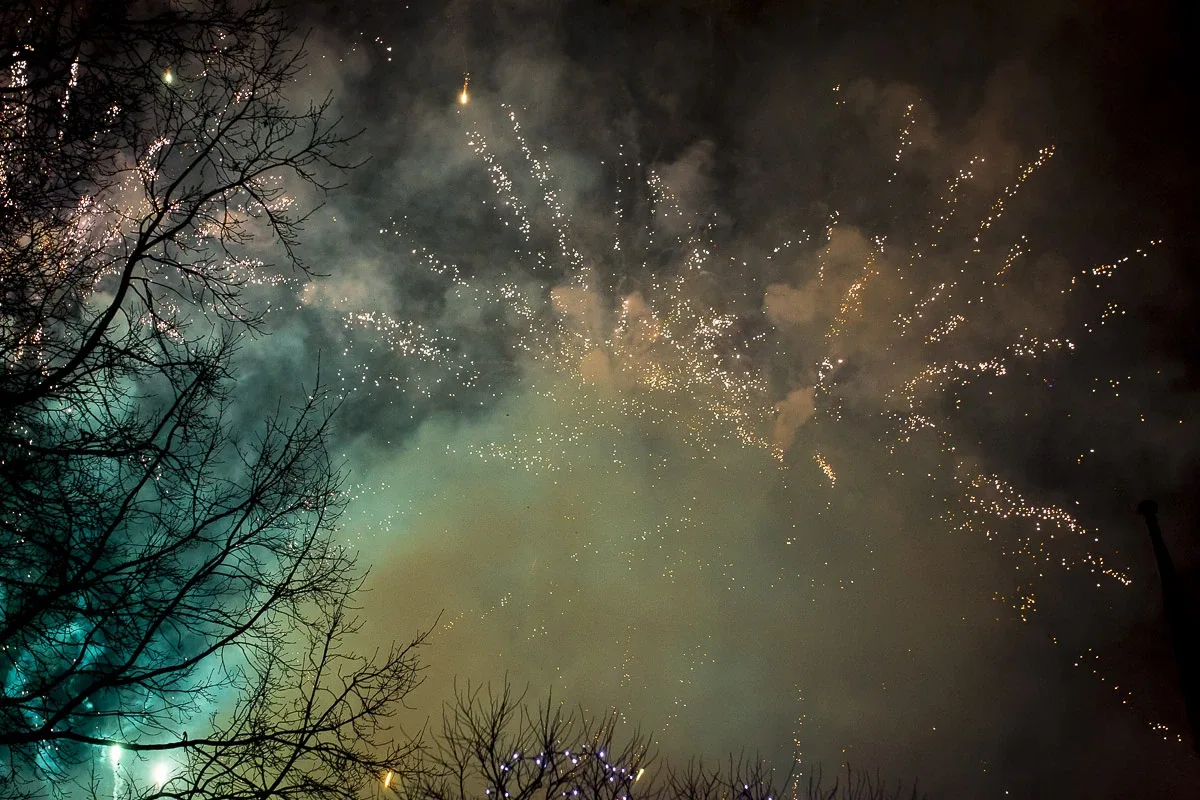 Sylwestrowa noc nad Ostrowią Mazowiecką (wideo)
