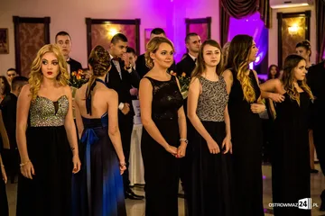 Studniówka Ekonomika 2016 - zobacz zdjęcia i wideo