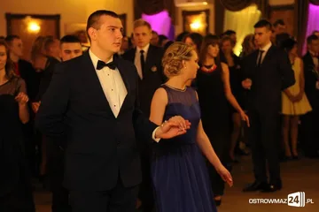 Podróż w czasie. Studniówka Ekonomika i ZS w Małkini