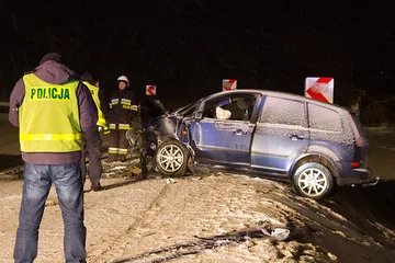Śmiertelny wypadek na trasie Ostrów - Łomża (zdjęcia)