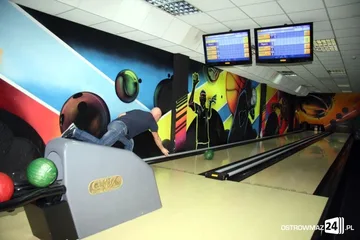 Liga bowlingowa: porażka lidera (zdjęcia)