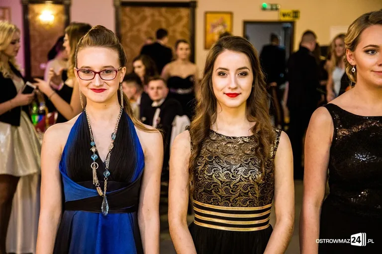 Studniówka Ekonomika 2016 - zobacz zdjęcia i wideo