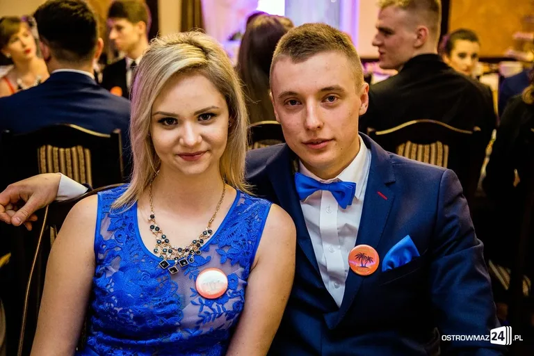 Studniówka Ekonomika 2016 - zobacz zdjęcia i wideo