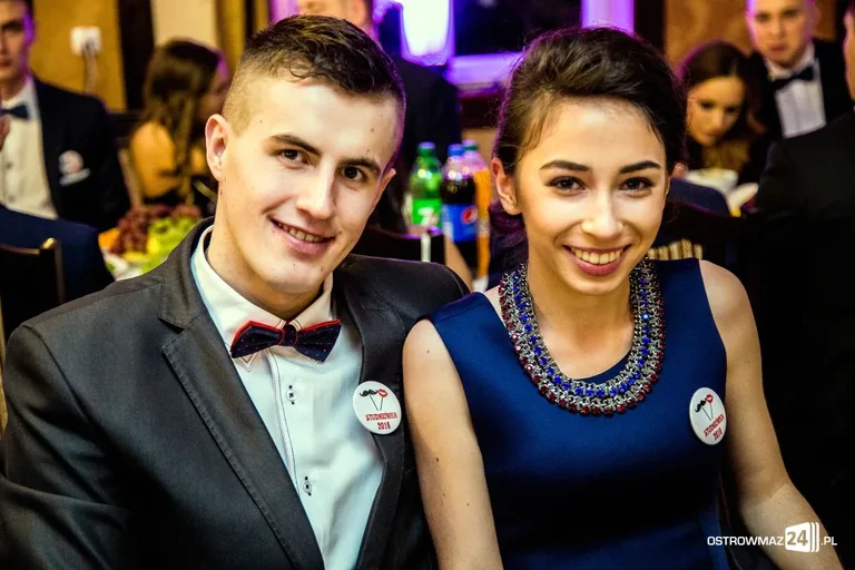 Studniówka Ekonomika 2016 - zobacz zdjęcia i wideo