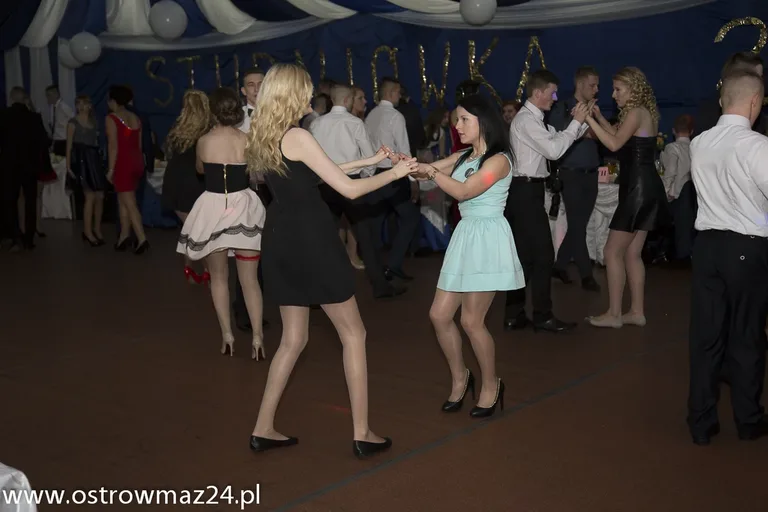 Zobacz relację ze studniówki ZS w Małkini (zdjęcia, wideo)