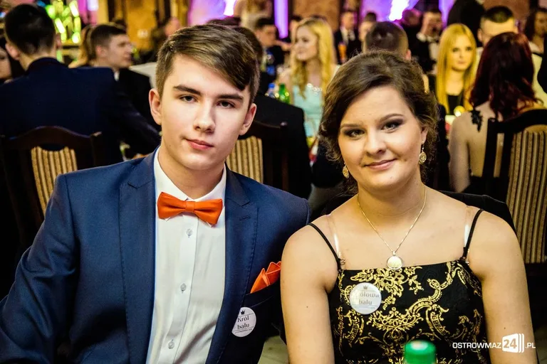 Studniówka Ekonomika 2016 - zobacz zdjęcia i wideo