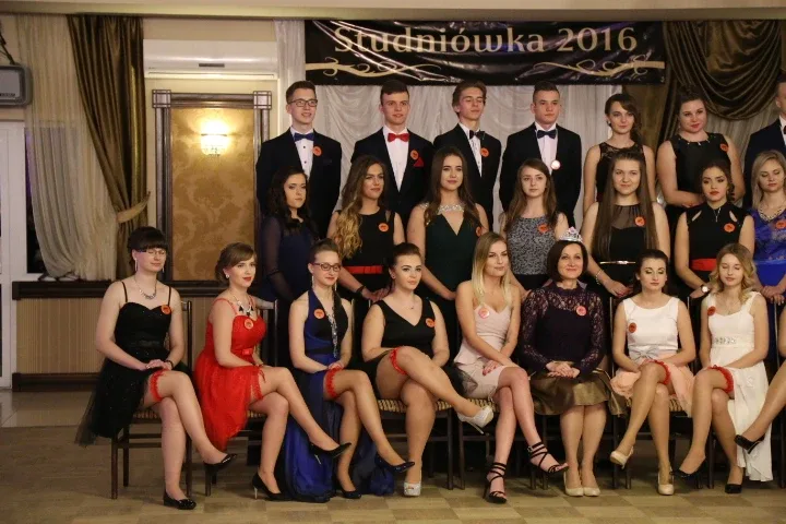 Studniówka Ekonomika - pierwsze zdjęcia