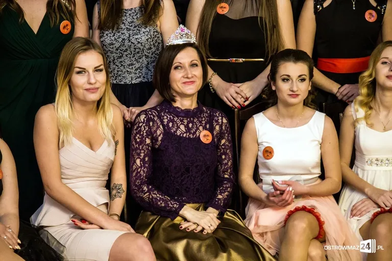 Studniówka Ekonomika 2016 - zobacz zdjęcia i wideo