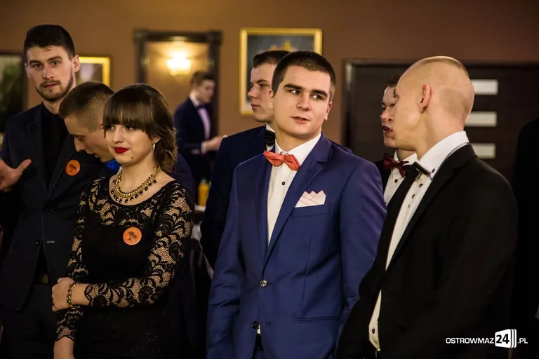 Studniówka Ekonomika 2016 - zobacz zdjęcia i wideo