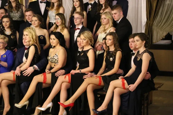 Studniówka Ekonomika - pierwsze zdjęcia