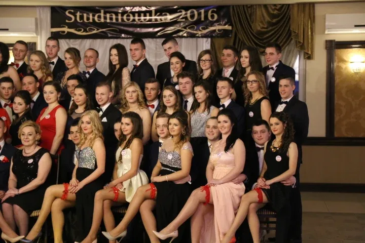 Studniówka Ekonomika - pierwsze zdjęcia