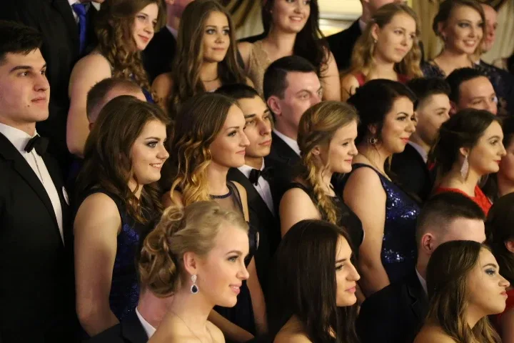Studniówka Ekonomika - pierwsze zdjęcia