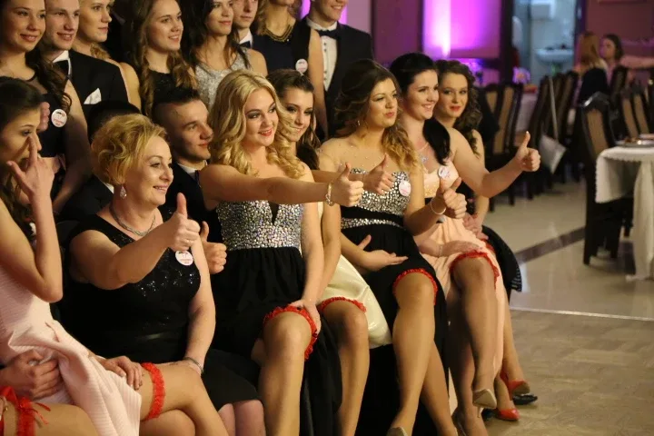 Studniówka Ekonomika - pierwsze zdjęcia