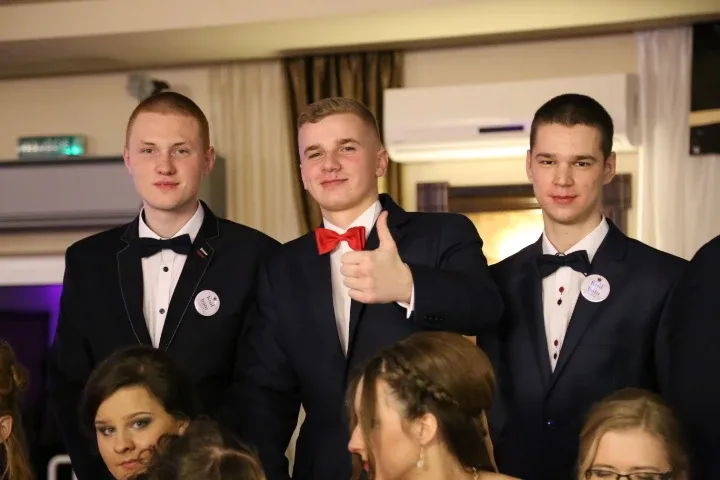 Studniówka Ekonomika - pierwsze zdjęcia