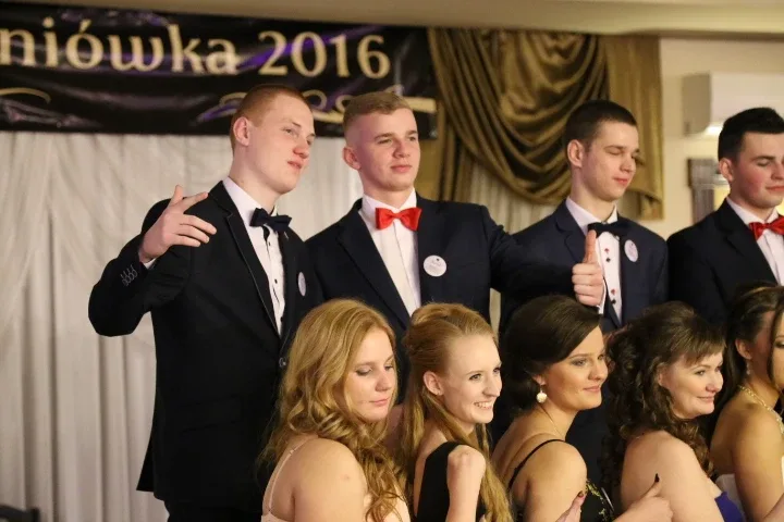 Studniówka Ekonomika - pierwsze zdjęcia
