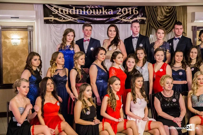 Studniówka Ekonomika 2016 - zobacz zdjęcia i wideo