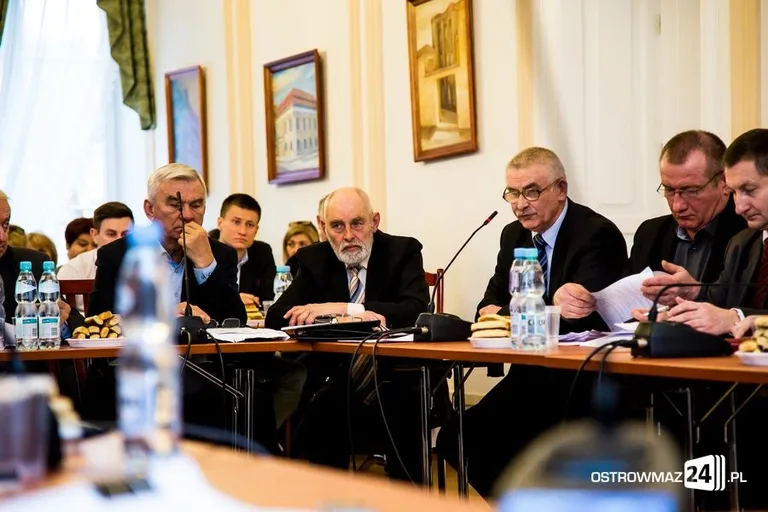 Nie będzie wyższych opłat za śmieci (zdjęcia, wideo)