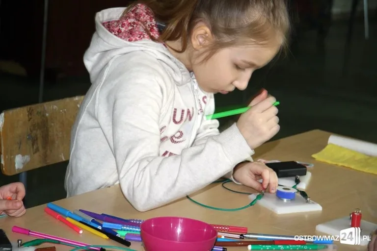 Eksperymenty naukowe dla najmłodszych w MDK (zdjęcia)