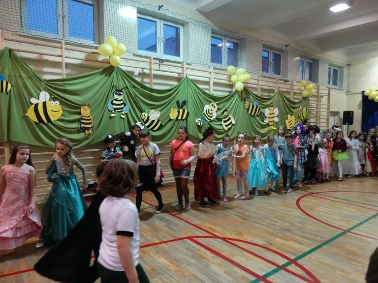 Zabawa karnawałowa w ZSP nr 1 (zdjęcia)