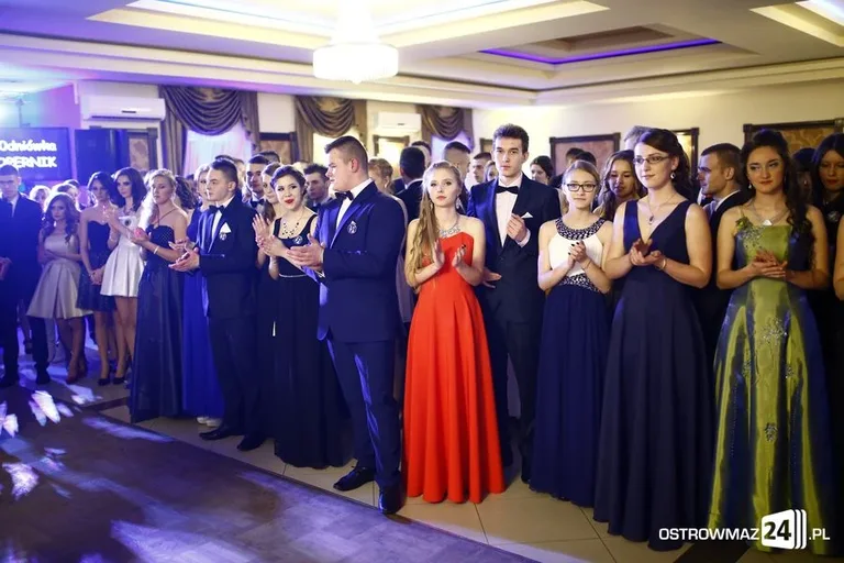 Podróż w czasie. Studniówka Kopernika 2015 (zdjęcia, wideo)
