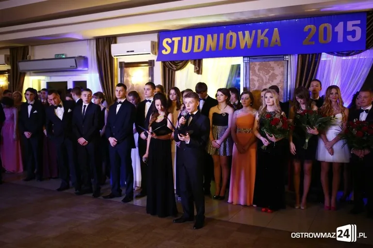 Podróż w czasie. Studniówka Kopernika 2015 (zdjęcia, wideo)