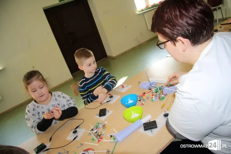 Eksperymenty naukowe dla najmłodszych w MDK (zdjęcia)