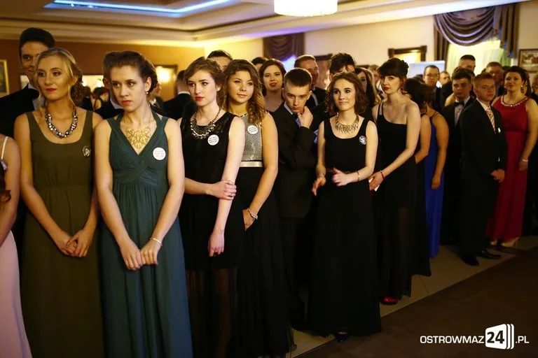 Podróż w czasie. Studniówka Kopernika 2015 (zdjęcia, wideo)